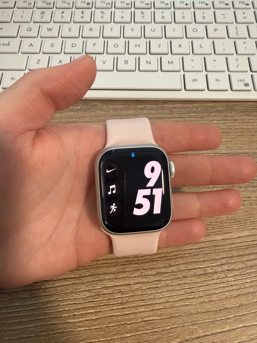 41 mm Apple Watch 8 Silver with Size 5 Light Pink Sport Band